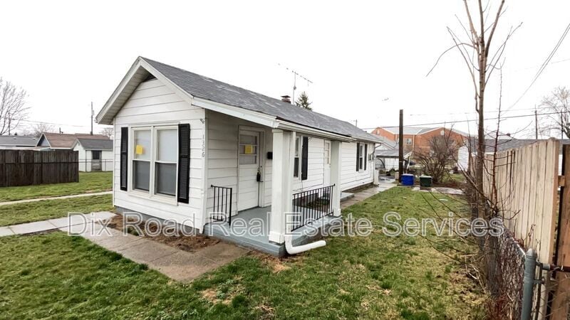 Photo - 1326 Campbell Avenue