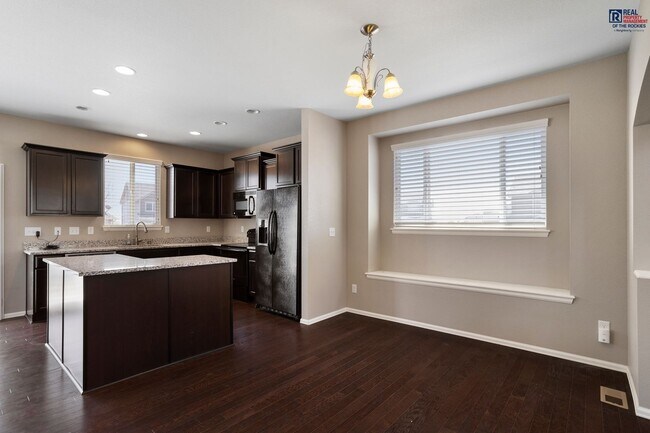 Building Photo - Spacious 3-Bedroom Home in South Fort Coll...