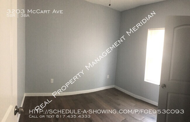 Foto del edificio - 3203 McCart Ave