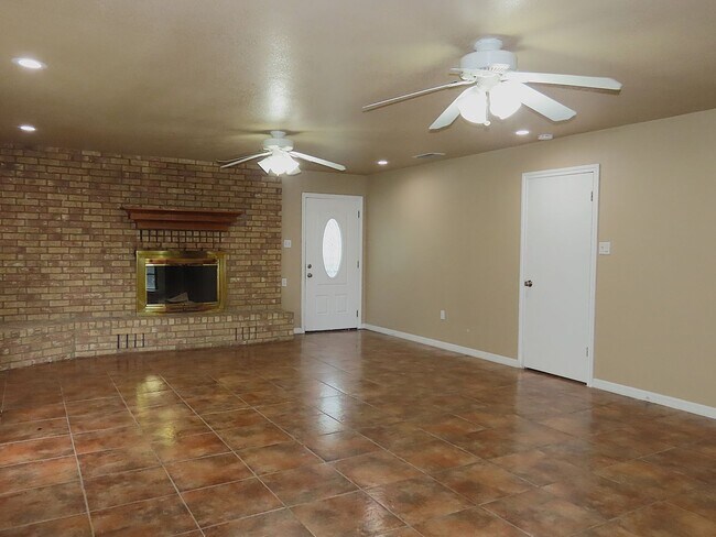 Foto del edificio - Country Living-City Close! 3 Bedroom, 2 Ba...