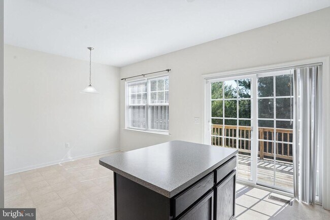 Foto del edificio - 151 Tidbury Crossing