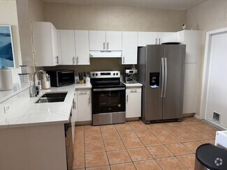 Building Photo - 3750 San Simeon Cir