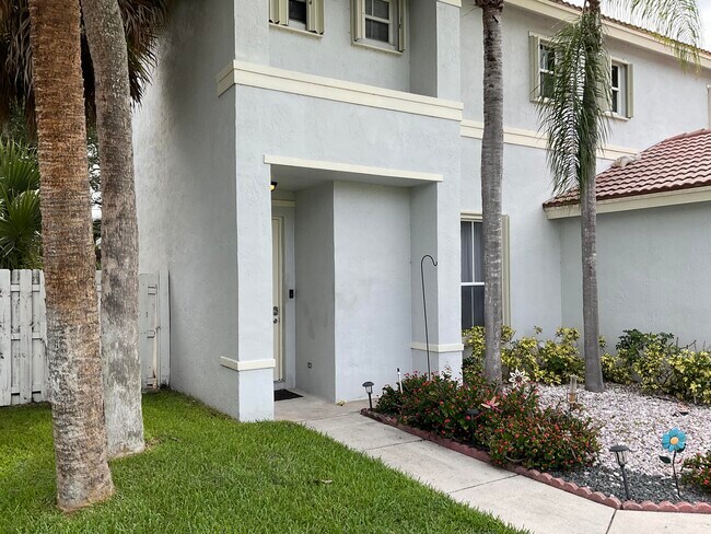 Foto del edificio - 6566 Spring Meadow Dr