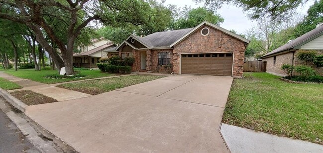 Building Photo - 906 Blue Spring Cir