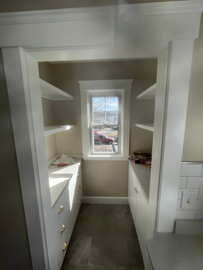 Despensa - 41 Brimmer St