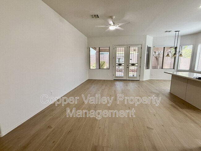 Foto del edificio - 6889 W Paso Trail