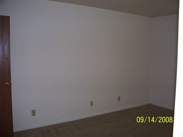 Building Photo - 2255 S 200 E