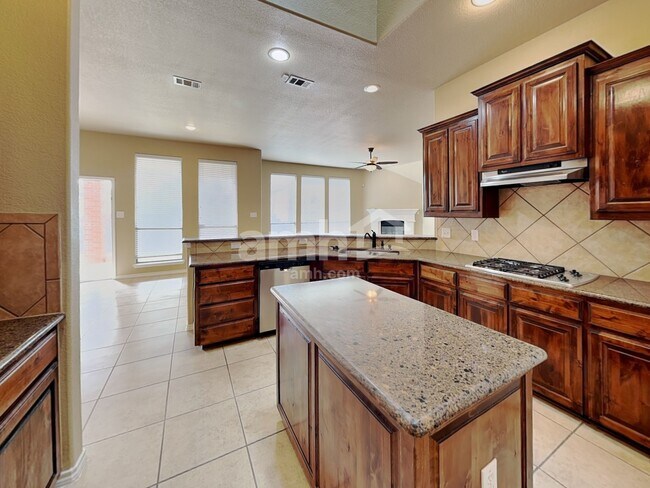 Foto del edificio - 4112 Chloe Ln