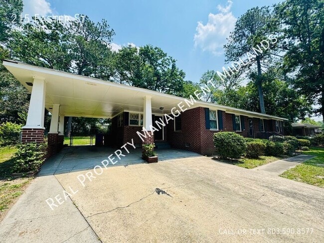 Building Photo - 215 Easter St