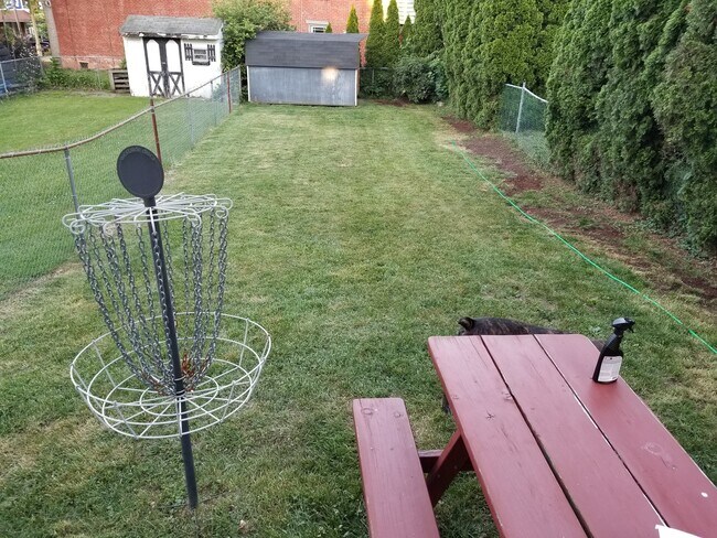 Foto del edificio - 133 N Walnut St