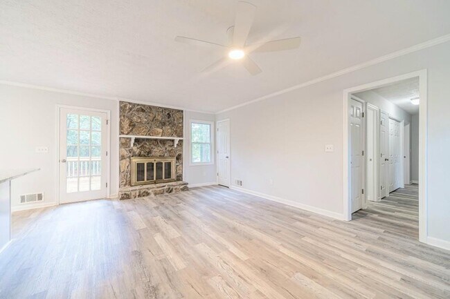Foto del edificio - 325 Little Rock Ct