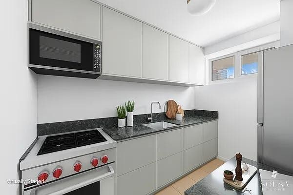 Building Photo - 185 Park Row