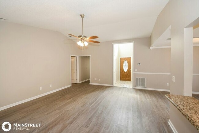 Building Photo - 8057 Voltaire Ct E