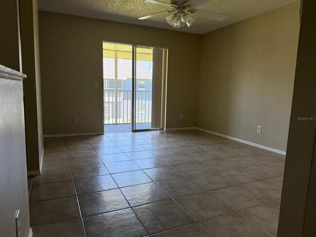 Building Photo - 4240 Pershing Pointe Pl
