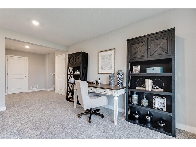 Building Photo - 5193 Mustang Dr