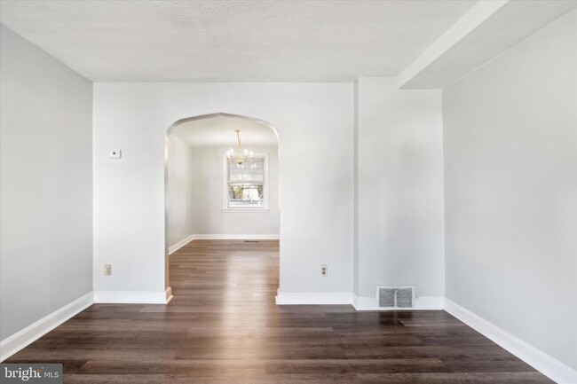 Building Photo - 620 MacDade Blvd