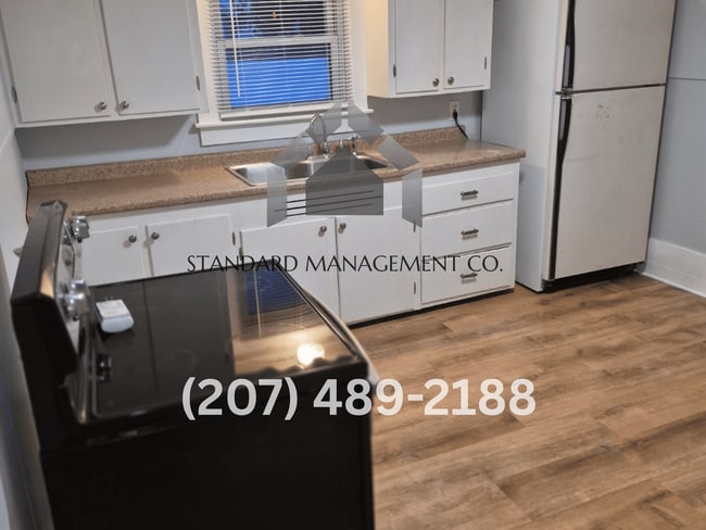 Building Photo - 7 Tardiff St