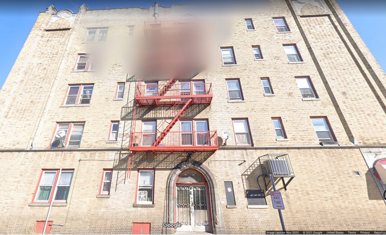 Primary Photo - 190 Van Nostrand Ave