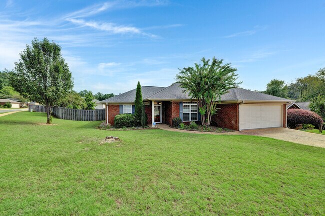 Photo - 2001 Cross Cir House