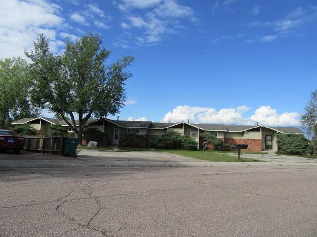 Photo - 6741 Dale Rd (Colorado Springs, CO) Townhome