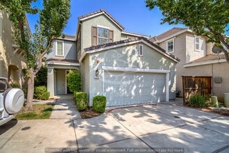 Building Photo - 316 Phoenix Cir