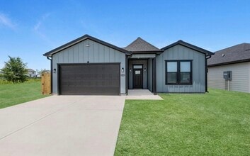 Building Photo - 323 Rd 5840