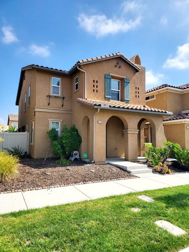 Building Photo - Otay Ranch 3 bedroom 2.5 bath 1917 sqft 2 ...