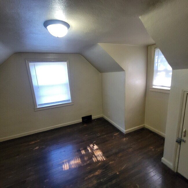 Foto del edificio - Nice Mars Hill 3BR House w/Garage