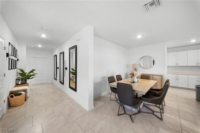 Foto del edificio - 17404 Monte Isola Wy