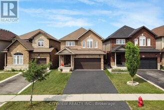 Building Photo - 41 Bellagio Ave