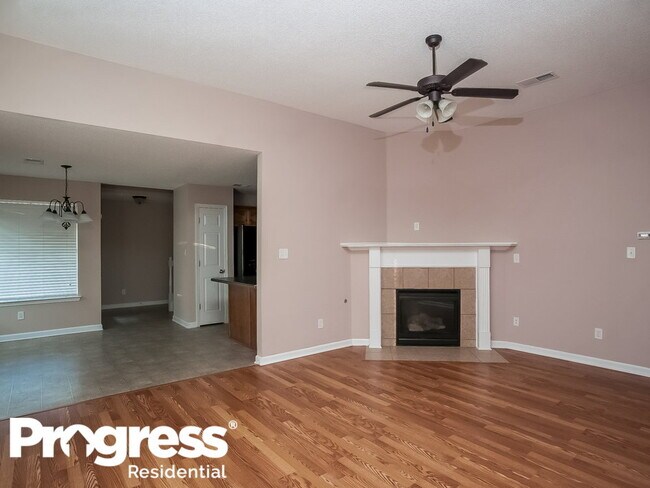 Building Photo - 5918 Savannah Pkwy