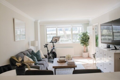 Main area - 30 Lake St