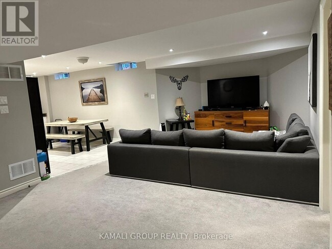 Photo du bâtiment - 175 Estate Garden Dr