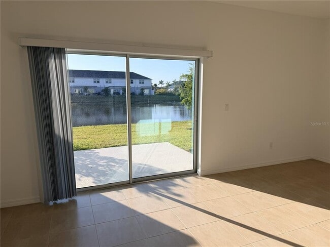 Foto del edificio - 15161 Cuzcorro Ct