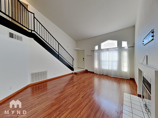 Foto del edificio - 8042 Laurena Ave