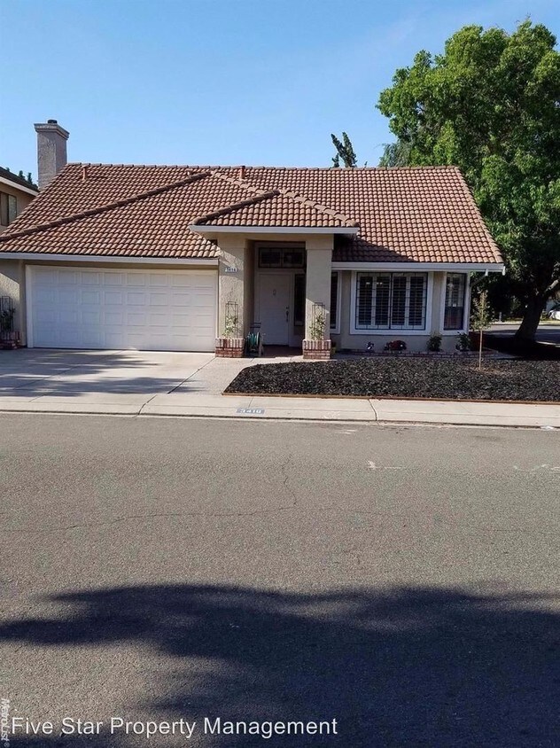 Foto principal - 3416 Melgren Ave