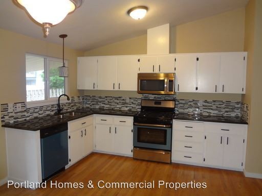 Foto del edificio - 3 br, 2 bath House - 4313 SE Naegeli Ct.