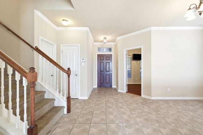Foto del edificio - ***APPLICATION CURRENTLY UNDER REVIEW***Spacious Cul-de-sac home located close to Seaworld, Lackl...