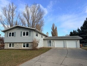 Building Photo - 1830 7th Ave NW