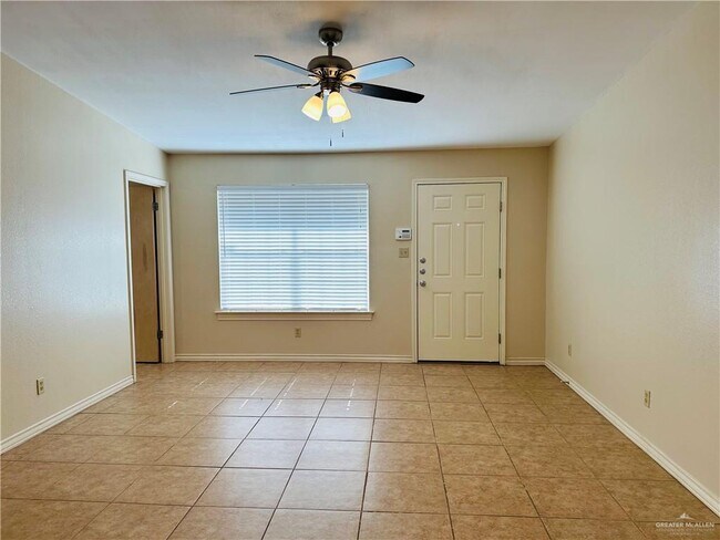 Foto del edificio - 717 Nightingale Ave