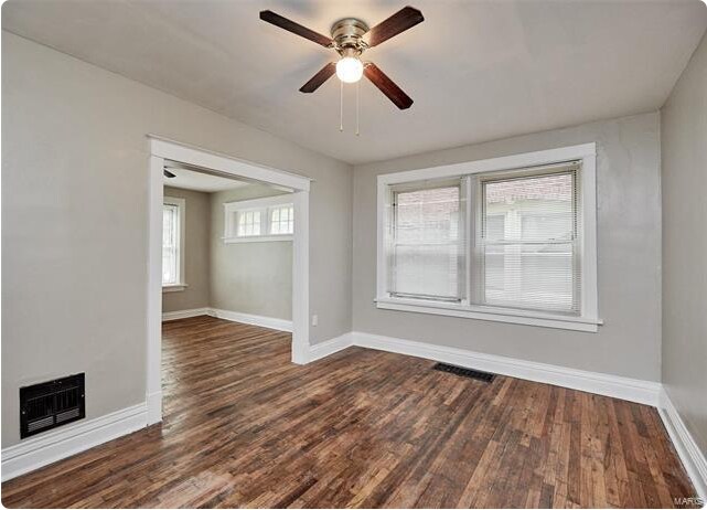 Living room - 3543 Michigan Ave