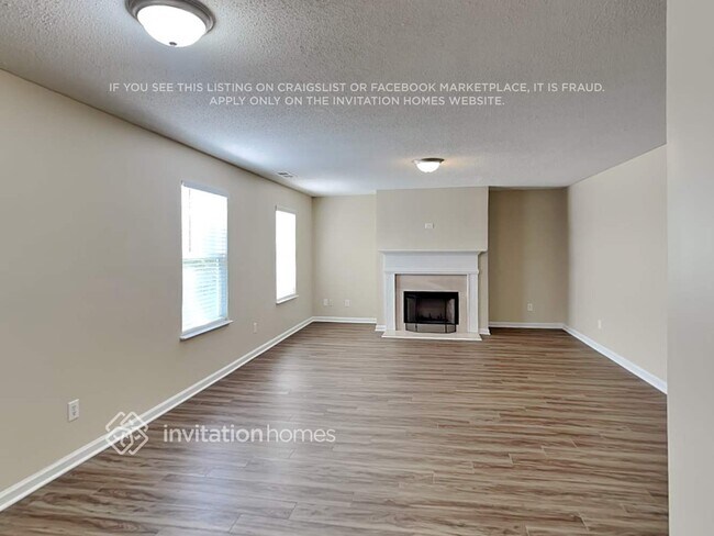 Foto del edificio - 7370 Old Chapel