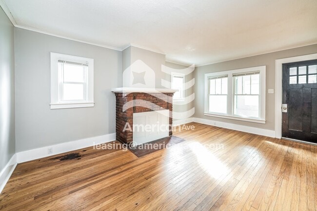 Foto del edificio - 134 Maplehurst Ave