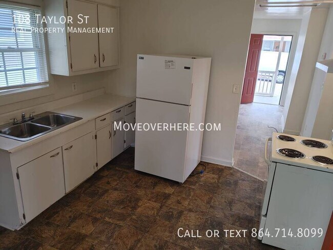 Photo - 108 Taylor St House