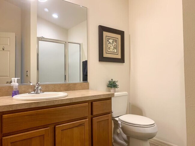 Building Photo - M2290 Nackman (VCSW/M5)