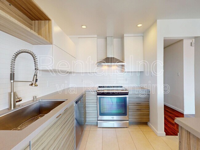 Foto del edificio - 2642 Greenwich St
