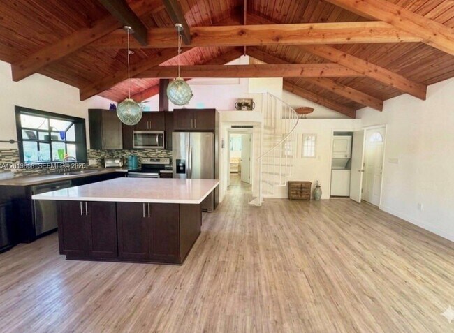 Foto del edificio - 130 Gumbo Limbo Dr