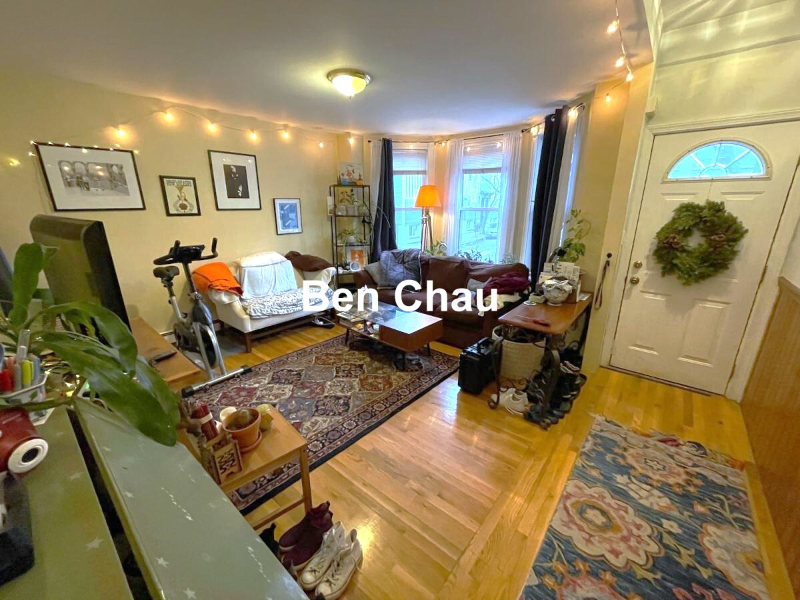 Foto principal - 168 Putnam Ave