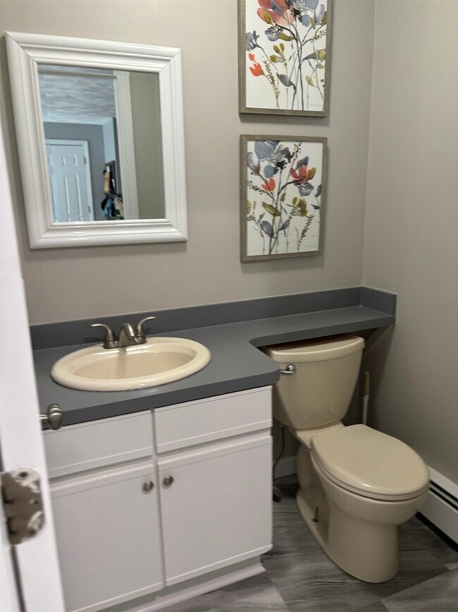 54 N Lowell Rd Unit 3, Windham, NH 03087 Condo for Rent in Windham