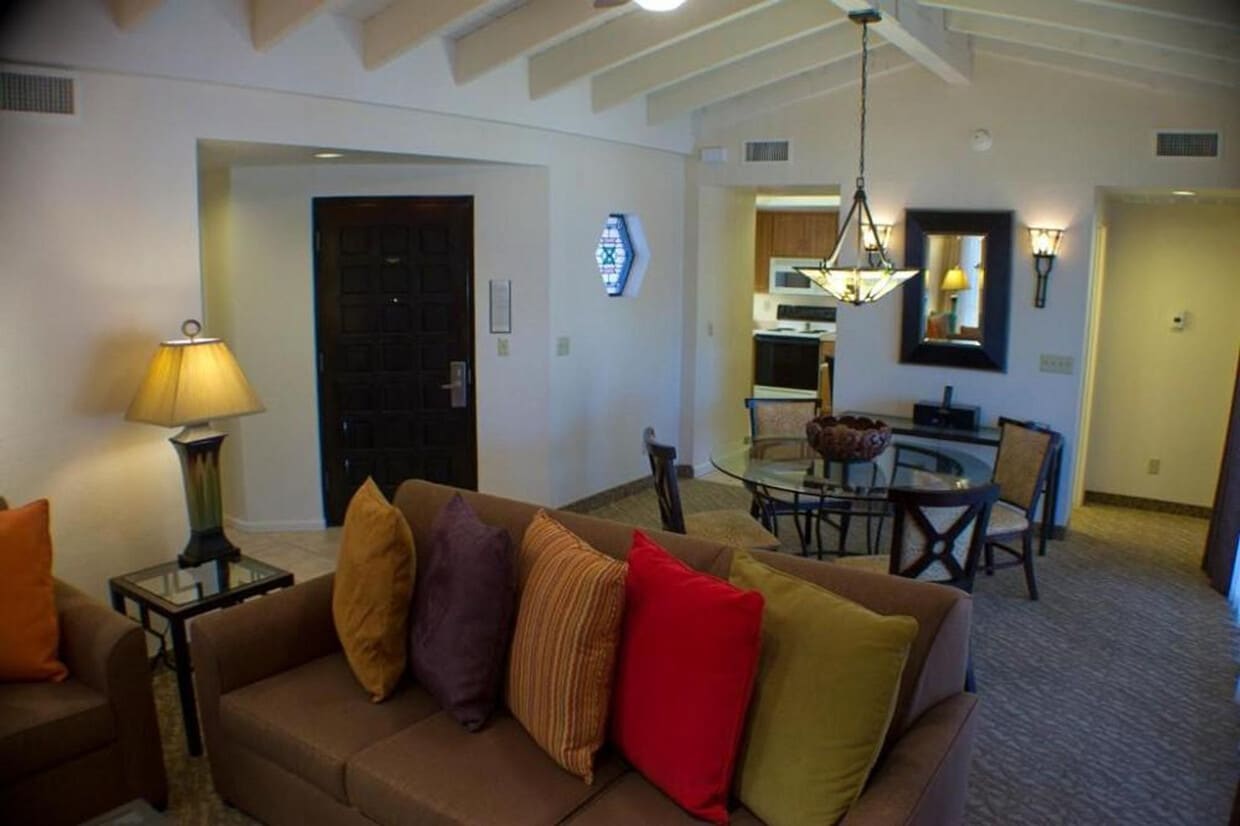Foto principal - 6302 E Camelback Rd